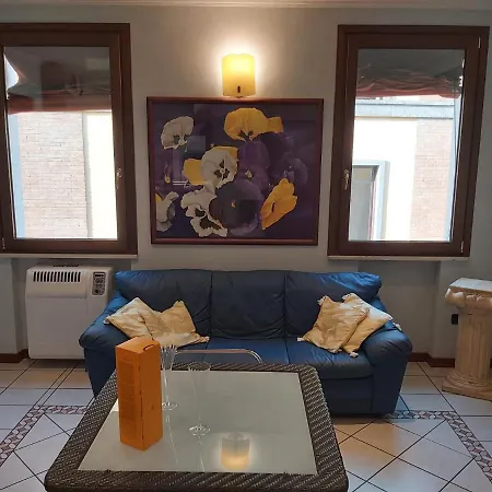 Lussuoso Centro - Interno 11 Appartamento Ferrara