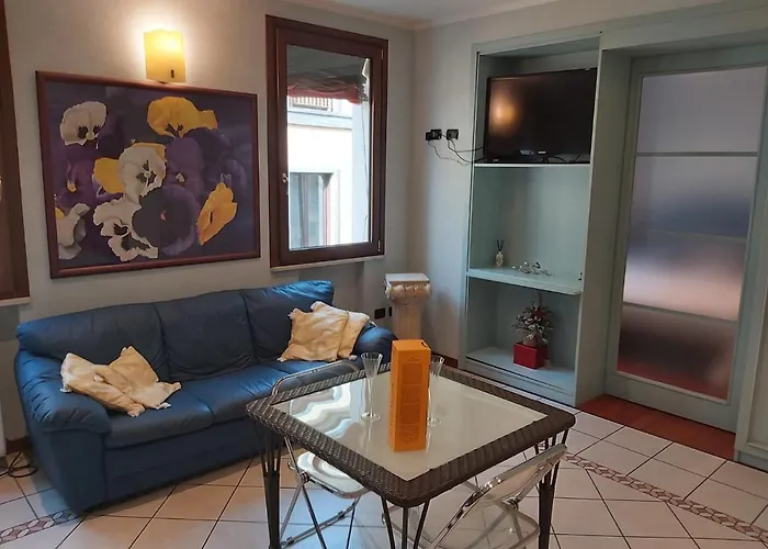 Apartament Nido Estense Ad Un Respiro Dal Castello *