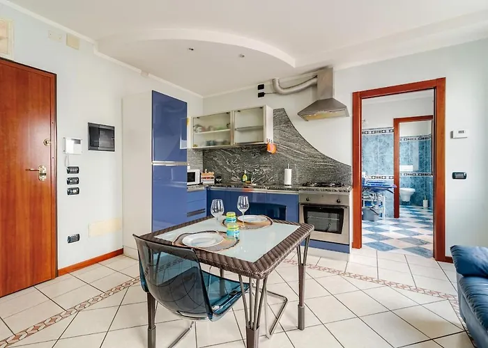 Lägenhet Nido Estense Ad Un Respiro Dal Castello